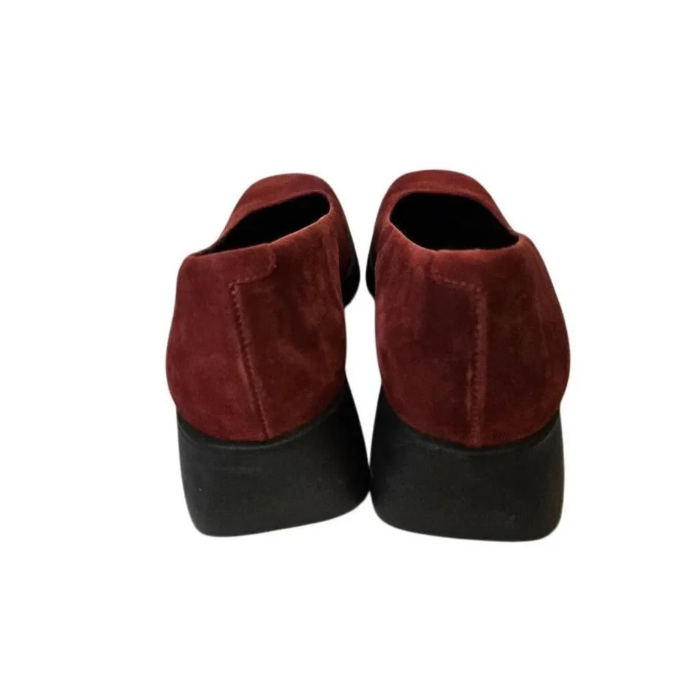 Rockport burgundy suede comfort square toe shoes. 8.5